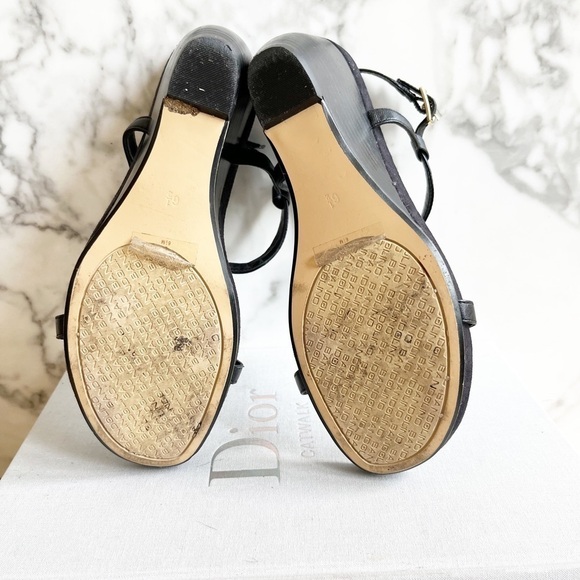 Bandolino Leather Wedge Sandals - Picture 11 of 12